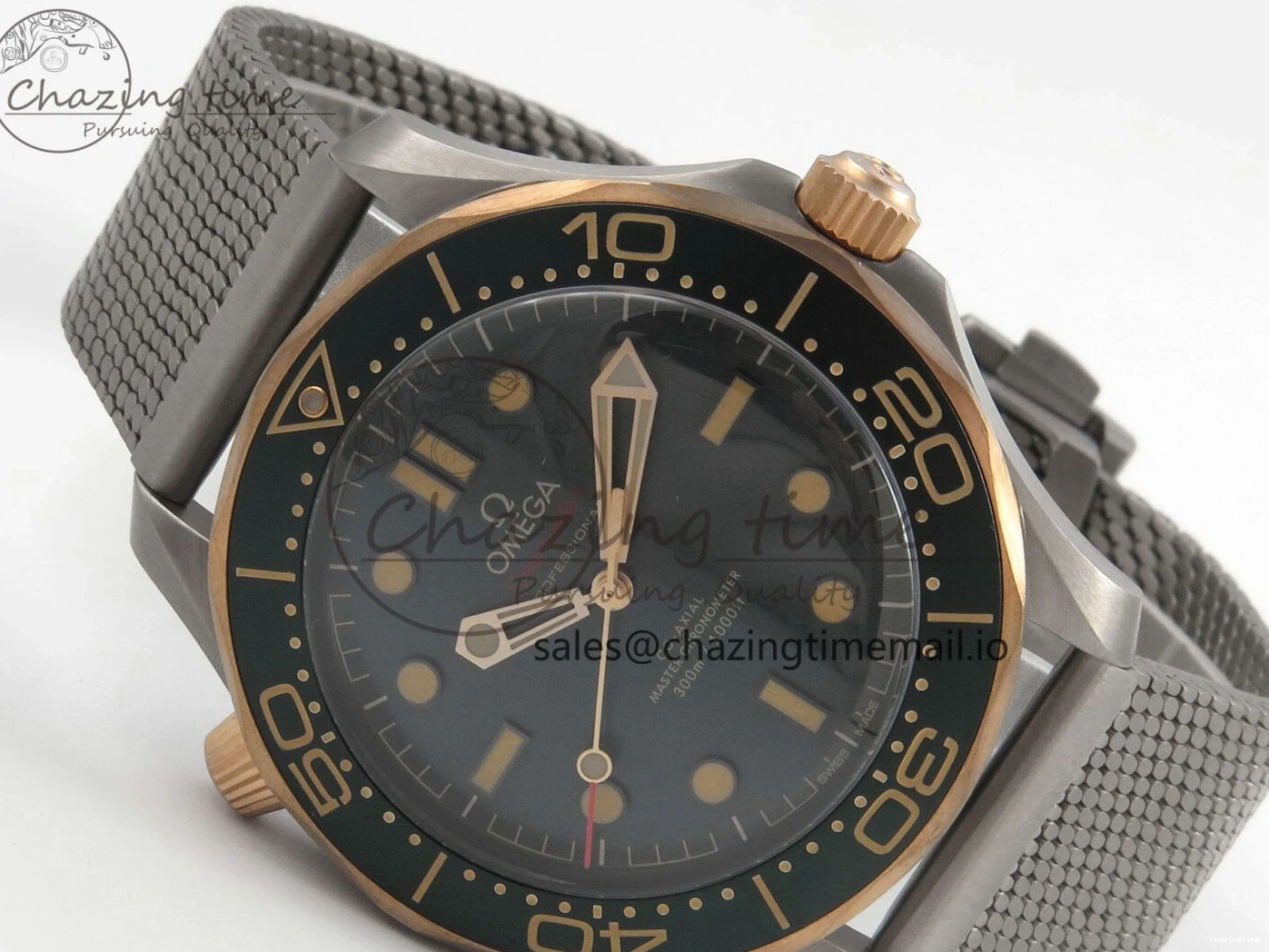 0329 OdorResistant Seamaster 300M Diver Titanium Bronze Gold VSF 1:1 Best Edition Green Dial on Titanium Mesh Bracelet A 7660